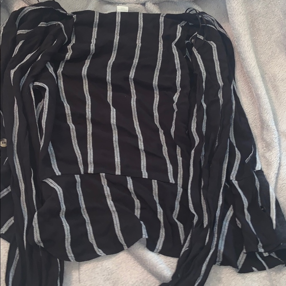 button up blouse - Picture 3 of 3